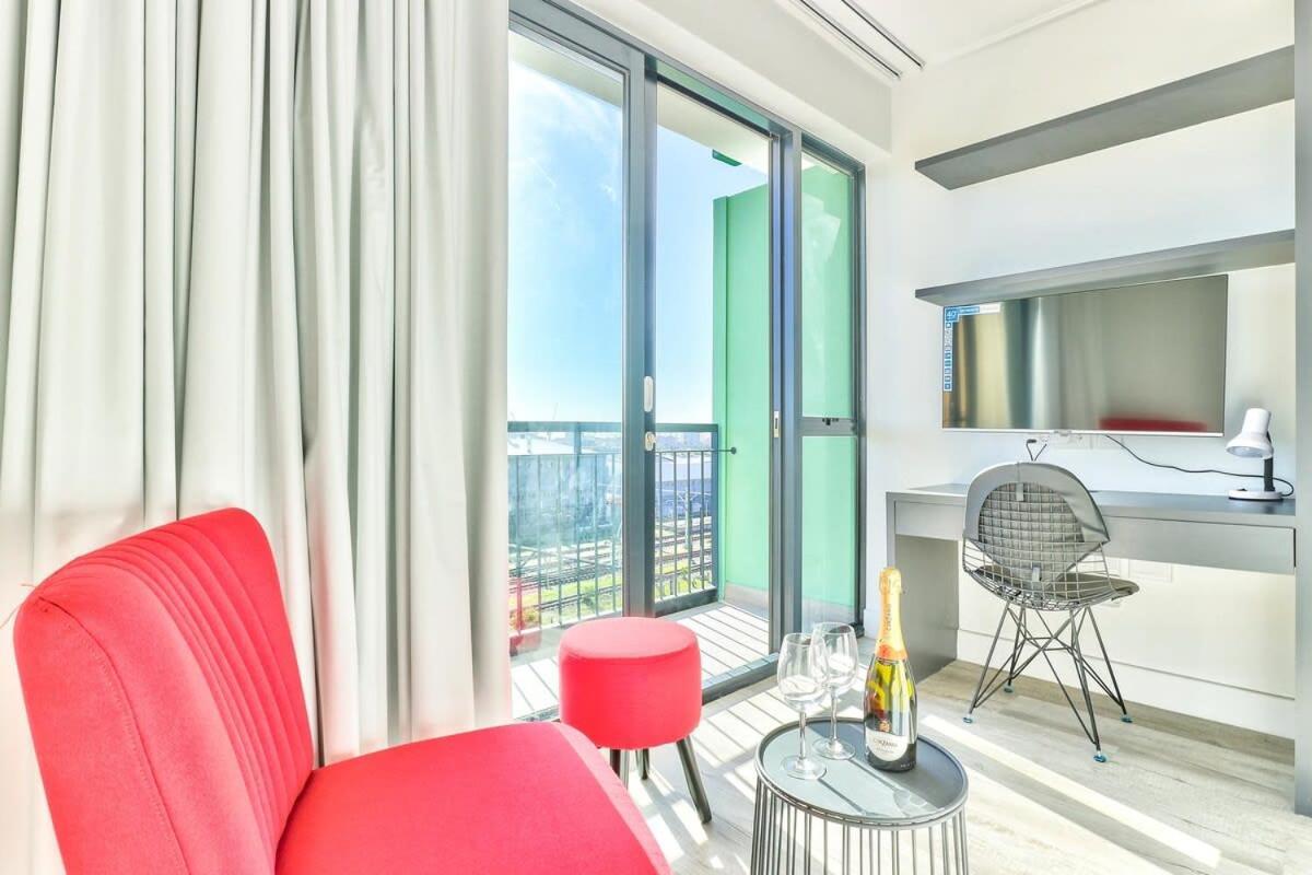 One On Albert With Parking Apartment Kapstadt